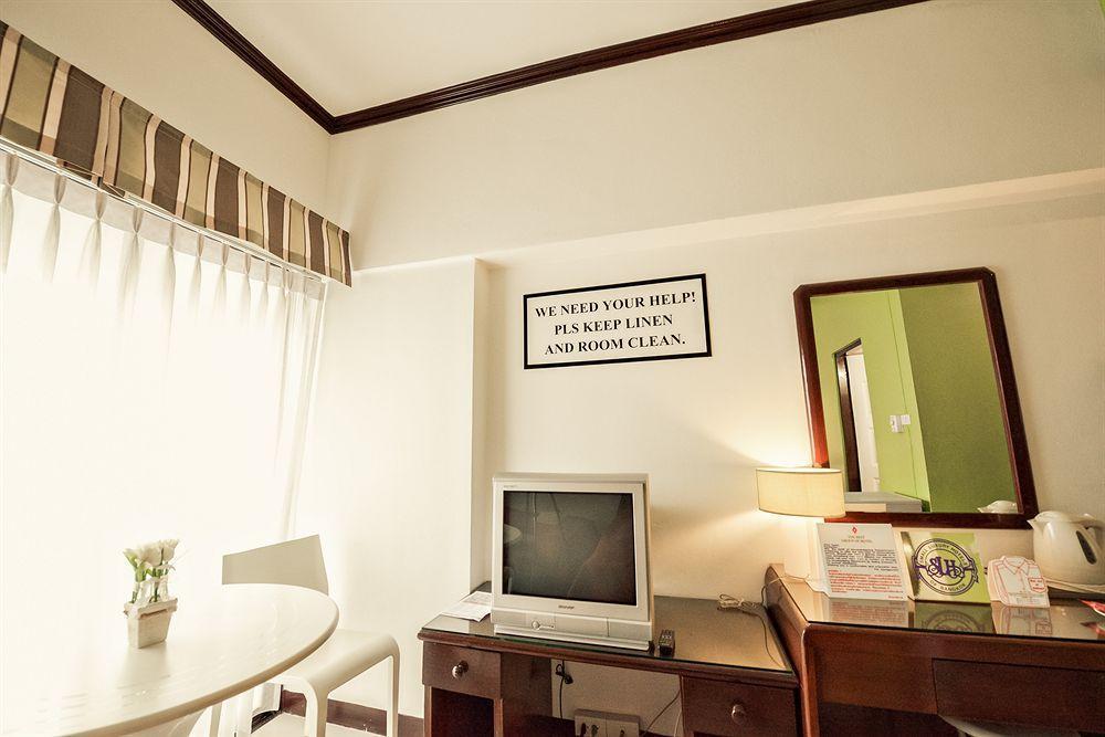 A-2 House Hostel Bangkok Exterior photo