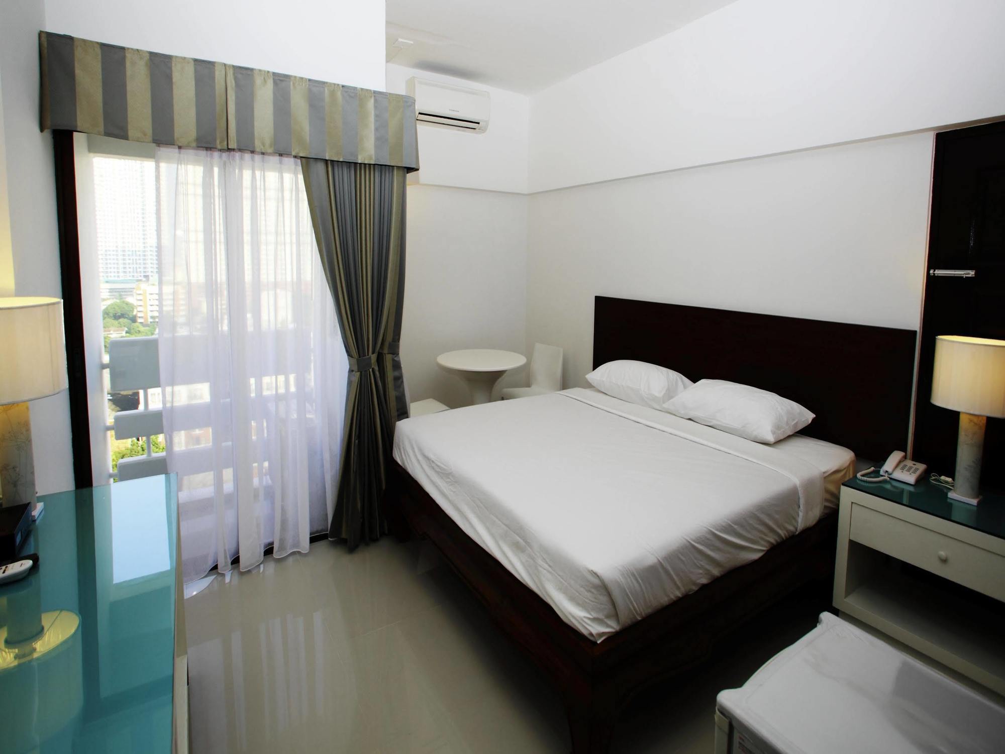A-2 House Hostel Bangkok Exterior photo