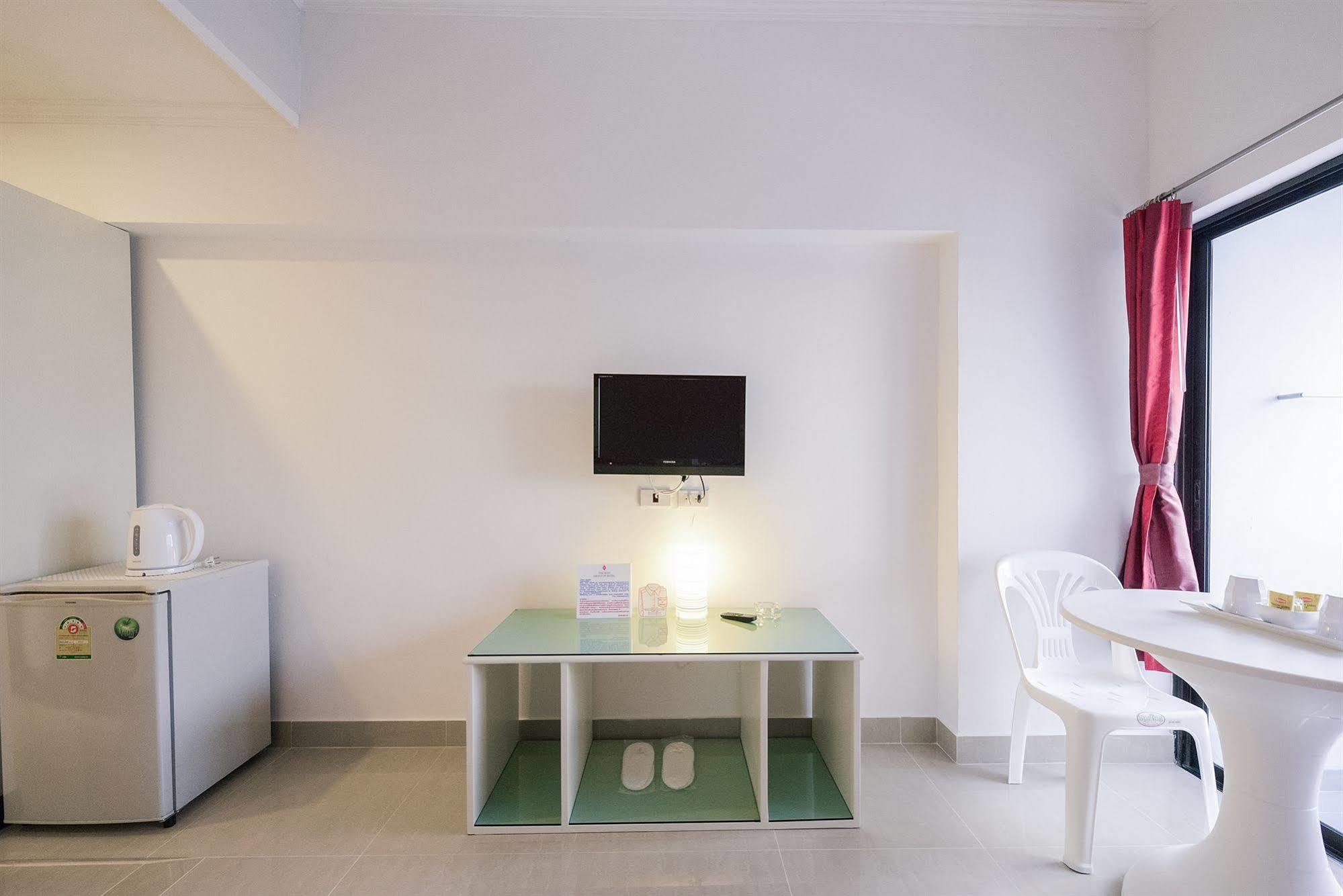 A-2 House Hostel Bangkok Exterior photo